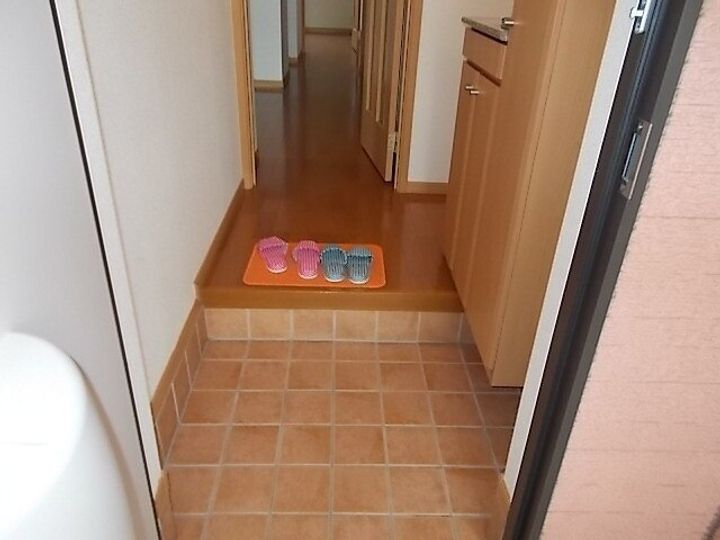 サンライト若松 Ⅰの玄関