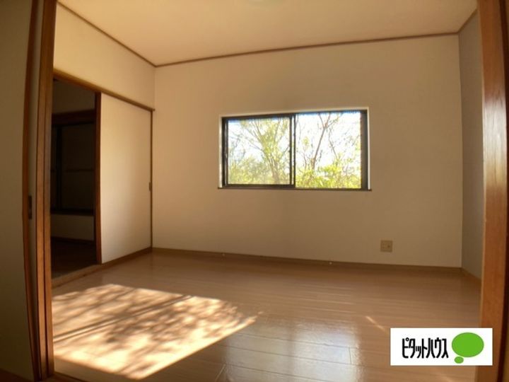 サンハイツ神栖7-2の居間