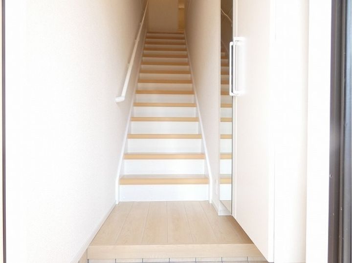 コンフォルターブル鹿嶋Ⅰの玄関