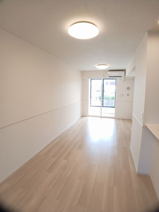 ガラシアⅡの居間