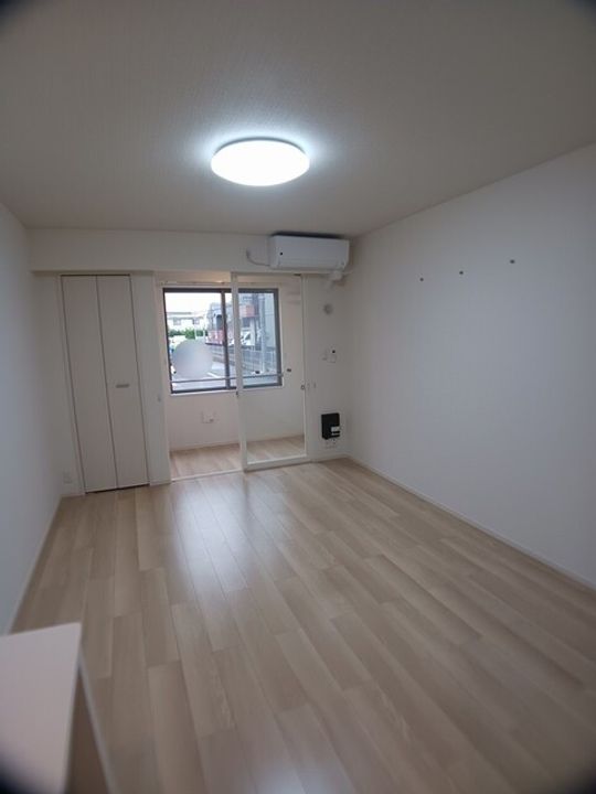 クラスペディアBの居間