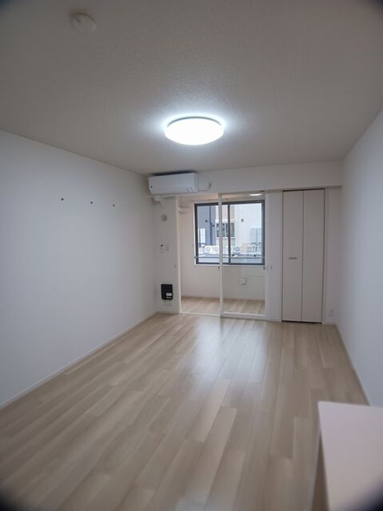 クラスペディアBの居間