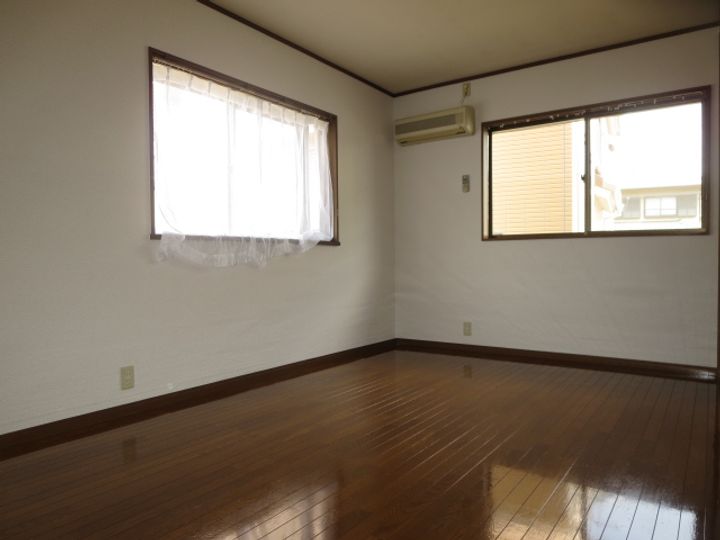 パールハイツマツダの内装