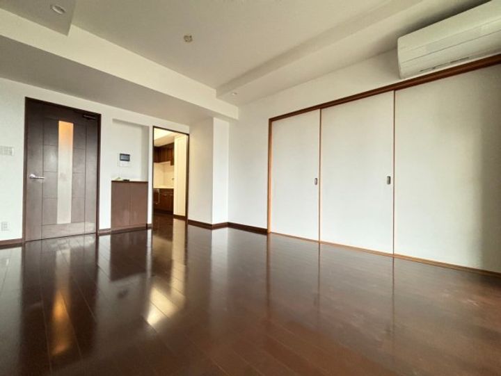 D’グラフォートザ・熊本タワー603の居間