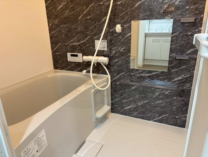 Paradiso大津B棟101の風呂