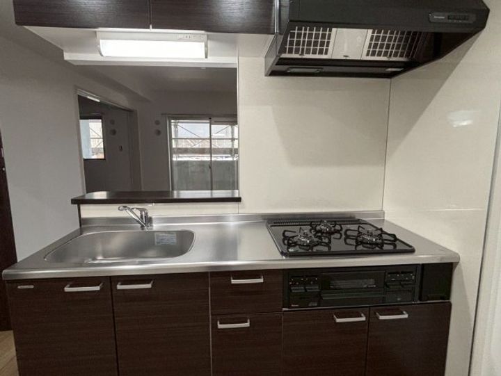 Paradiso大津B棟101のキッチン