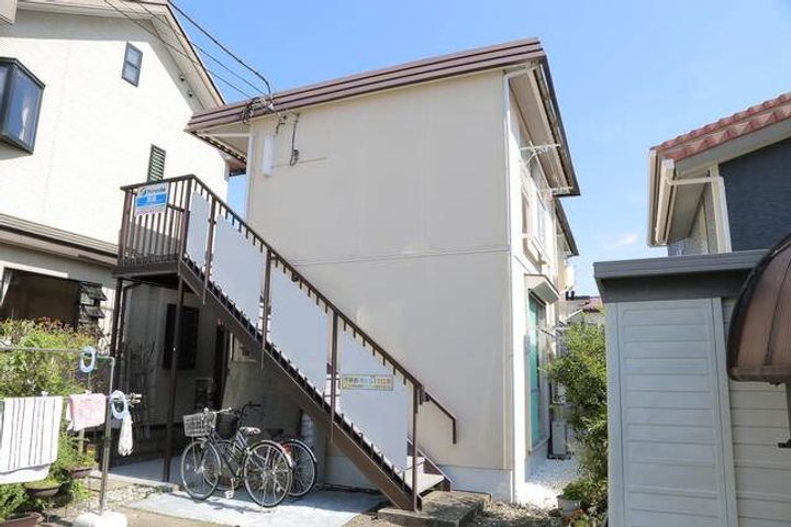 ベルメゾン上町101の外観