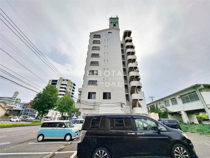 内山第62ビルの外観