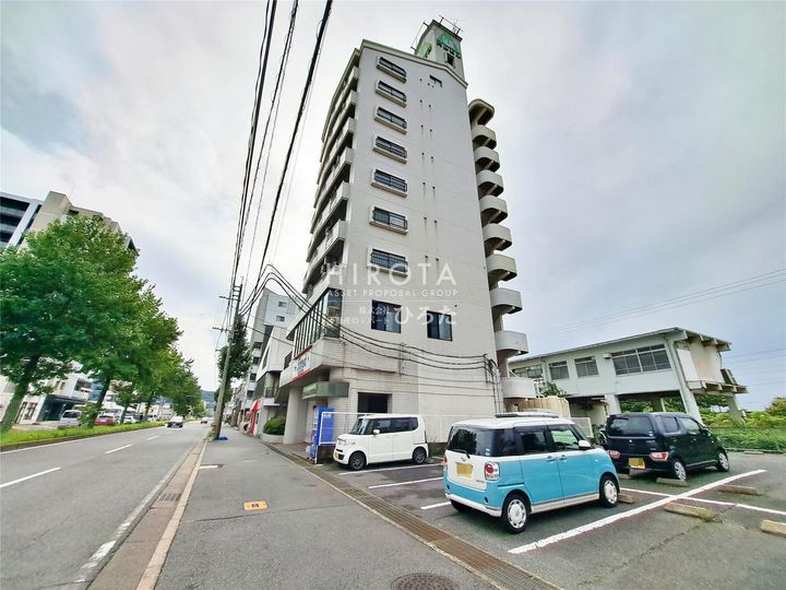 内山第62ビルの外観