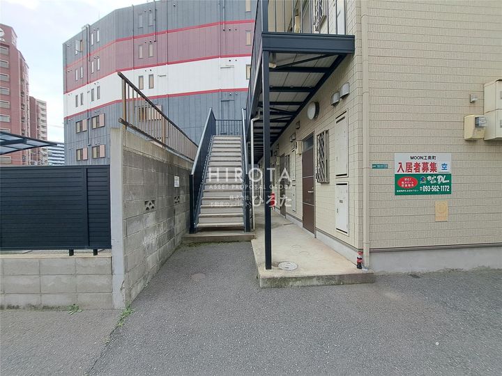 MOON江南町の外観