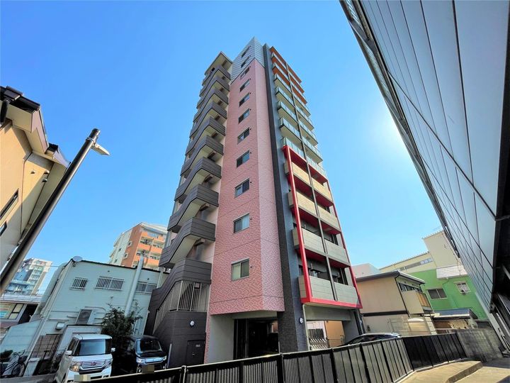 ERIOS COURT 中津口の外観