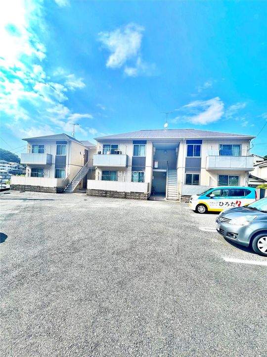 シャーメゾン谷町 A棟の外観