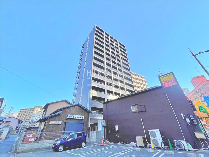 ERUZA GLANZ 中津口の外観