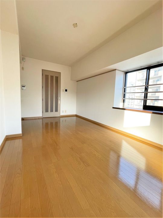 ギャラン小文字の内装