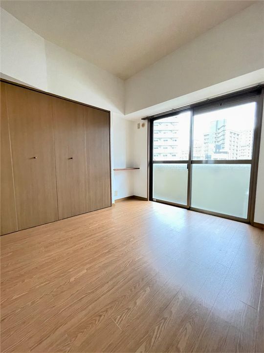 オールセインツの内装