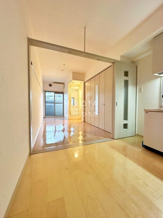 No.47 PROJECT2100小倉駅の内装