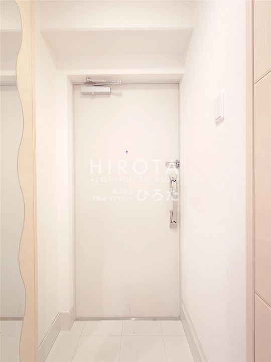 No.71 オリエントトラストタワーの玄関