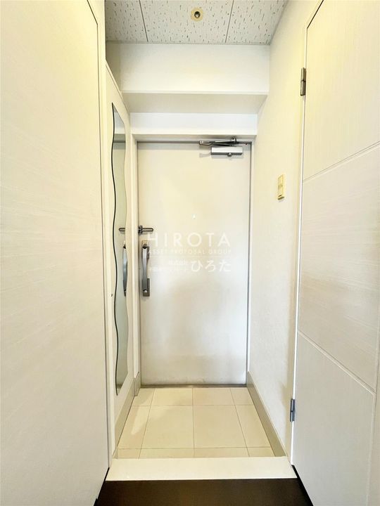 No.71 オリエントトラストタワーの玄関