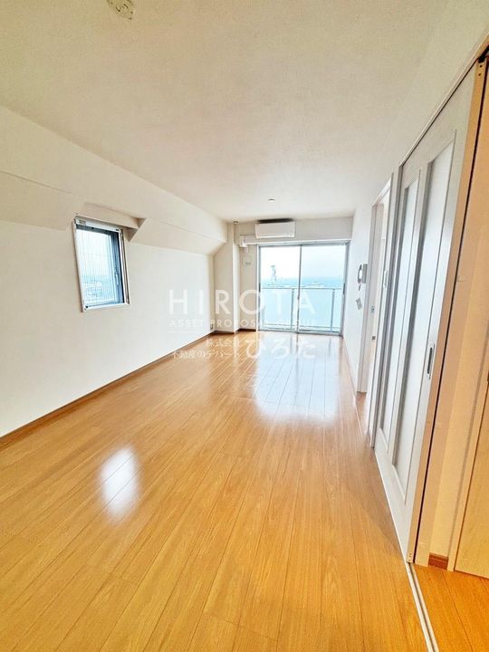 タカフジ・アパートメントの内装