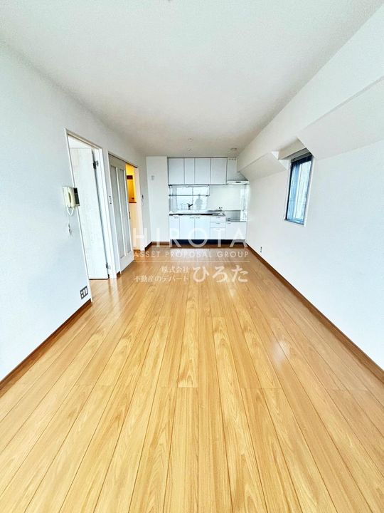 タカフジ・アパートメントの内装