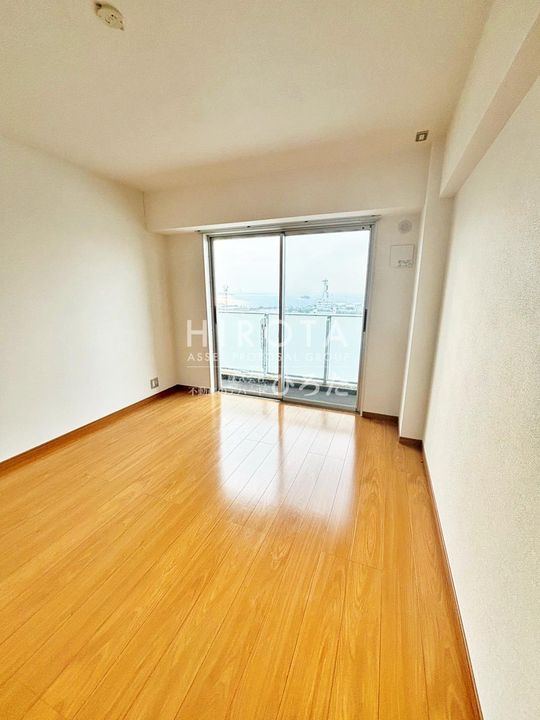 タカフジ・アパートメントの内装