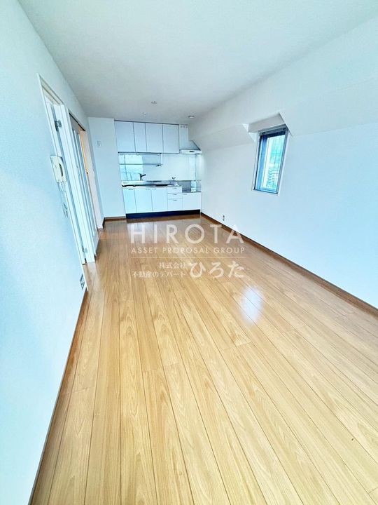 タカフジ・アパートメントの内装