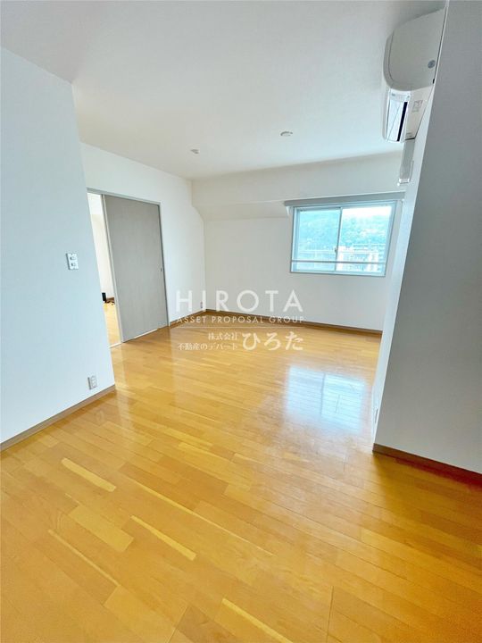 タカフジ・アパートメントの内装