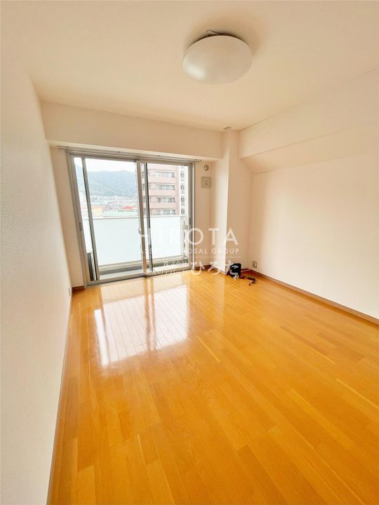 タカフジ・アパートメントの内装