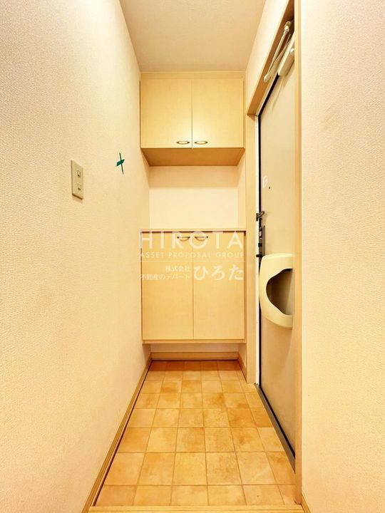 ヒルサイドテラスの玄関