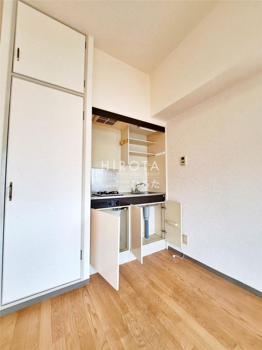 内山第62ビルの内装