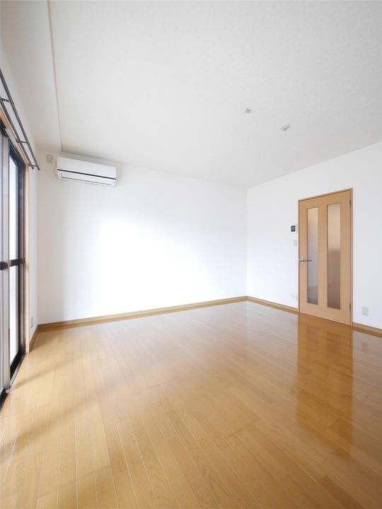 大八ビル(門司)の内装