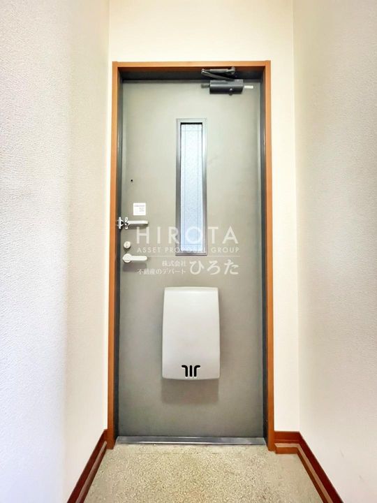 ディアス大里 C棟の玄関