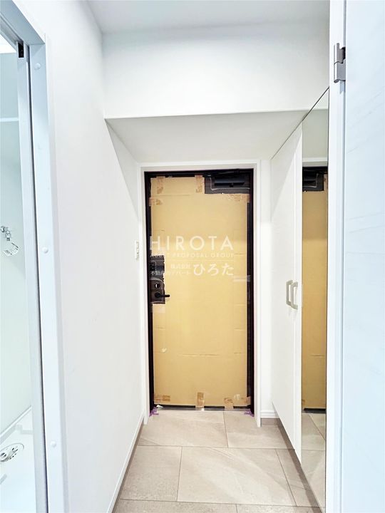 FLATS別院の玄関