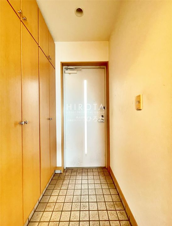 アヴニール吉志の玄関