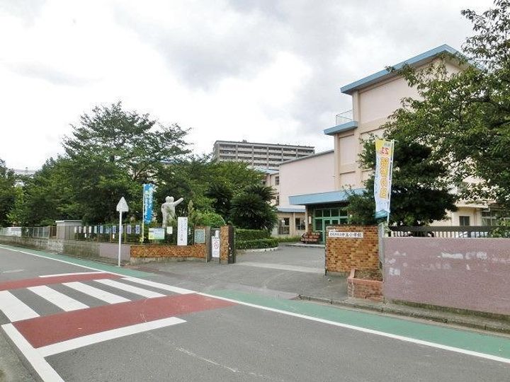 アースコートY’sシティ香春口の周辺