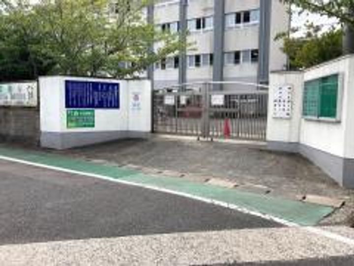 アヴニール吉志の周辺