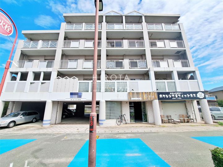 ラ.セール石崎の外観