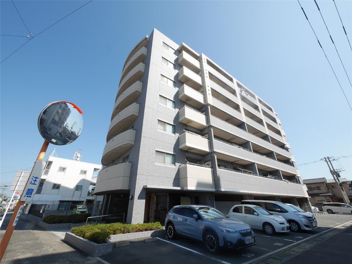 Ground Hillsの外観