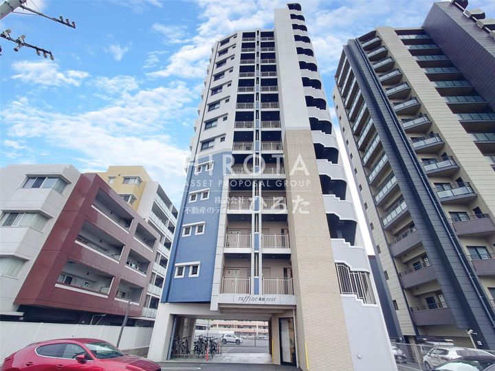 ラフィーネ葛原レストの外観