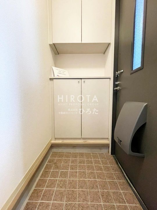 ウェールス中吉田 A棟の玄関