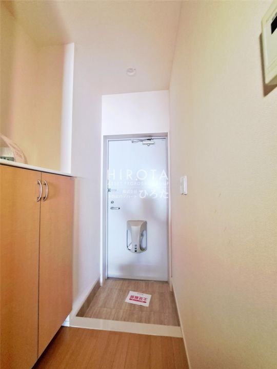 メゾン・ド・ポラリスの玄関