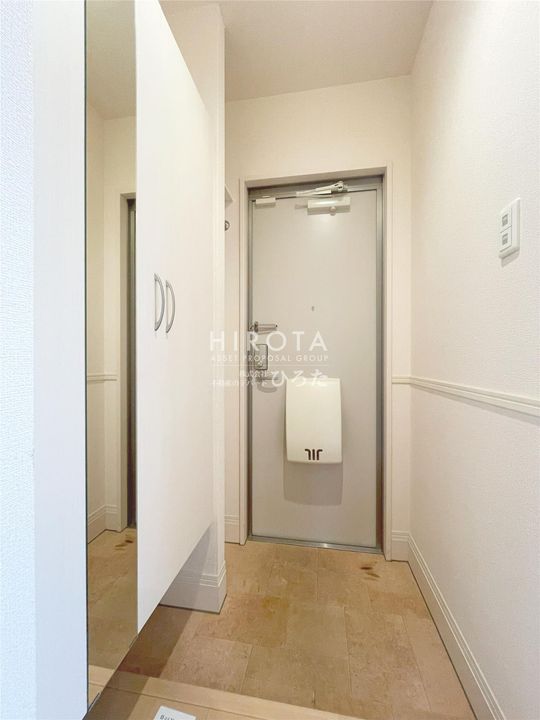 ソレイユハイム上吉田B棟の玄関