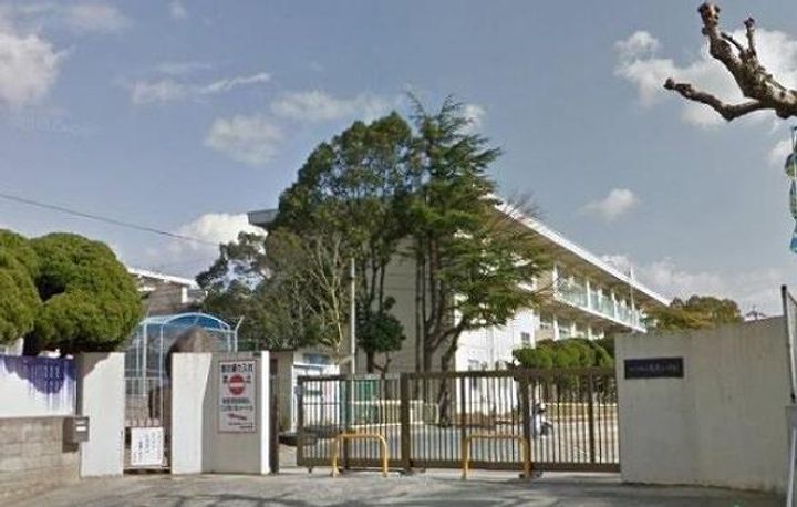 ロイヤルグリーンハイツの周辺