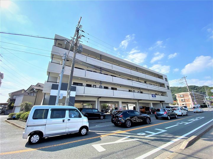 クロスロード恵里の外観