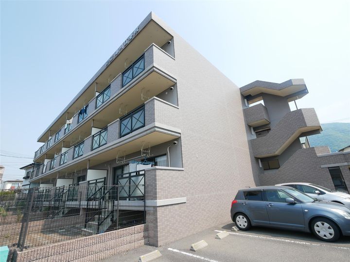 エルスール湯川 弐番館の外観