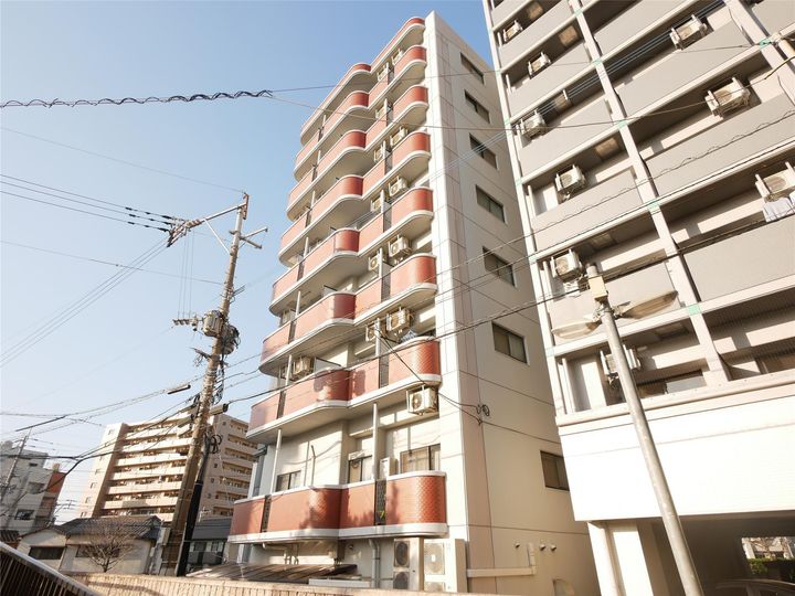 シヨン北九大前の外観