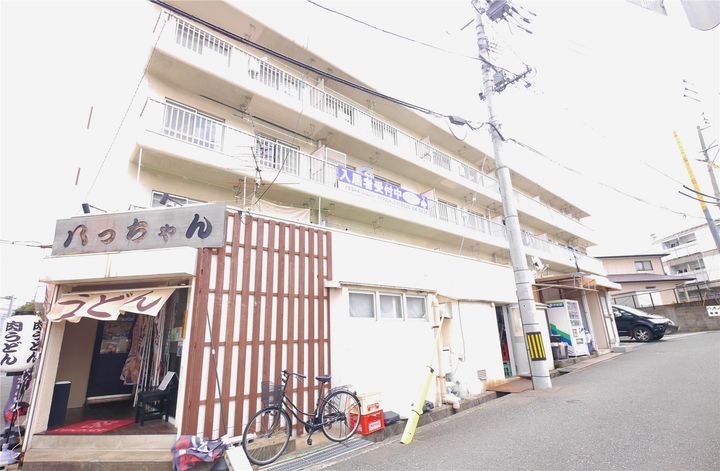 佐藤ビルの外観