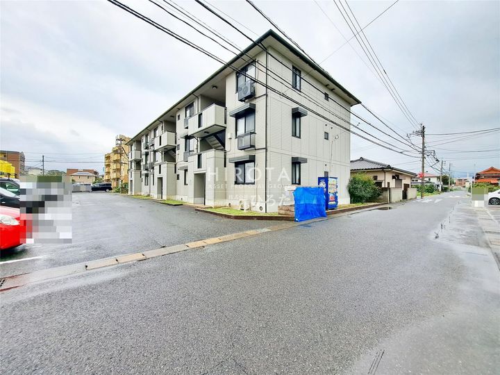 フロンティアSの外観