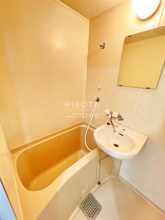 山和ビルの風呂