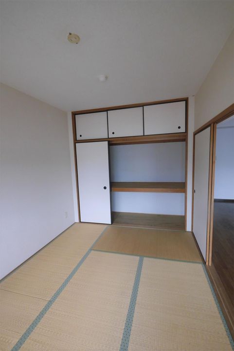 エルスール湯川 弐番館の内装